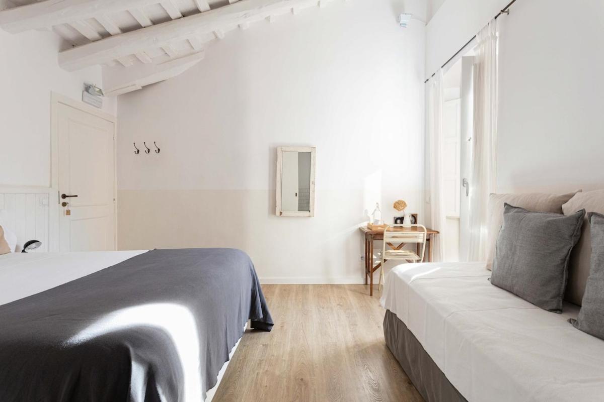 Intimate House - Heart Of Sarria Apartamento
