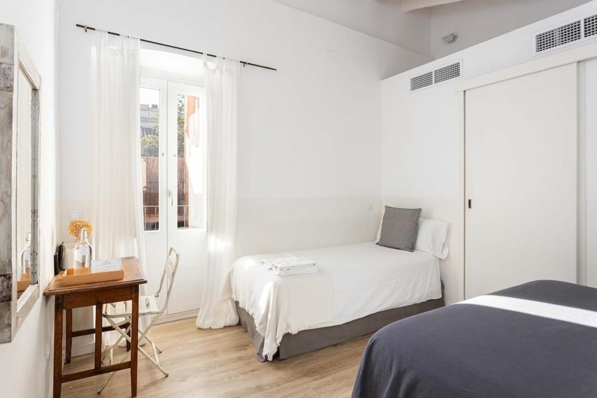 Intimate House - Heart Of Sarria Barcelona