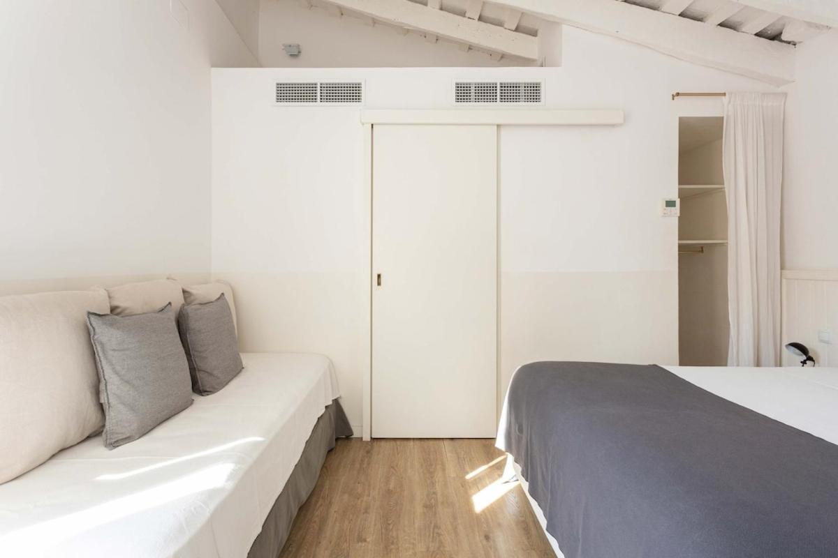 Intimate House - Heart Of Sarria Apartamento *