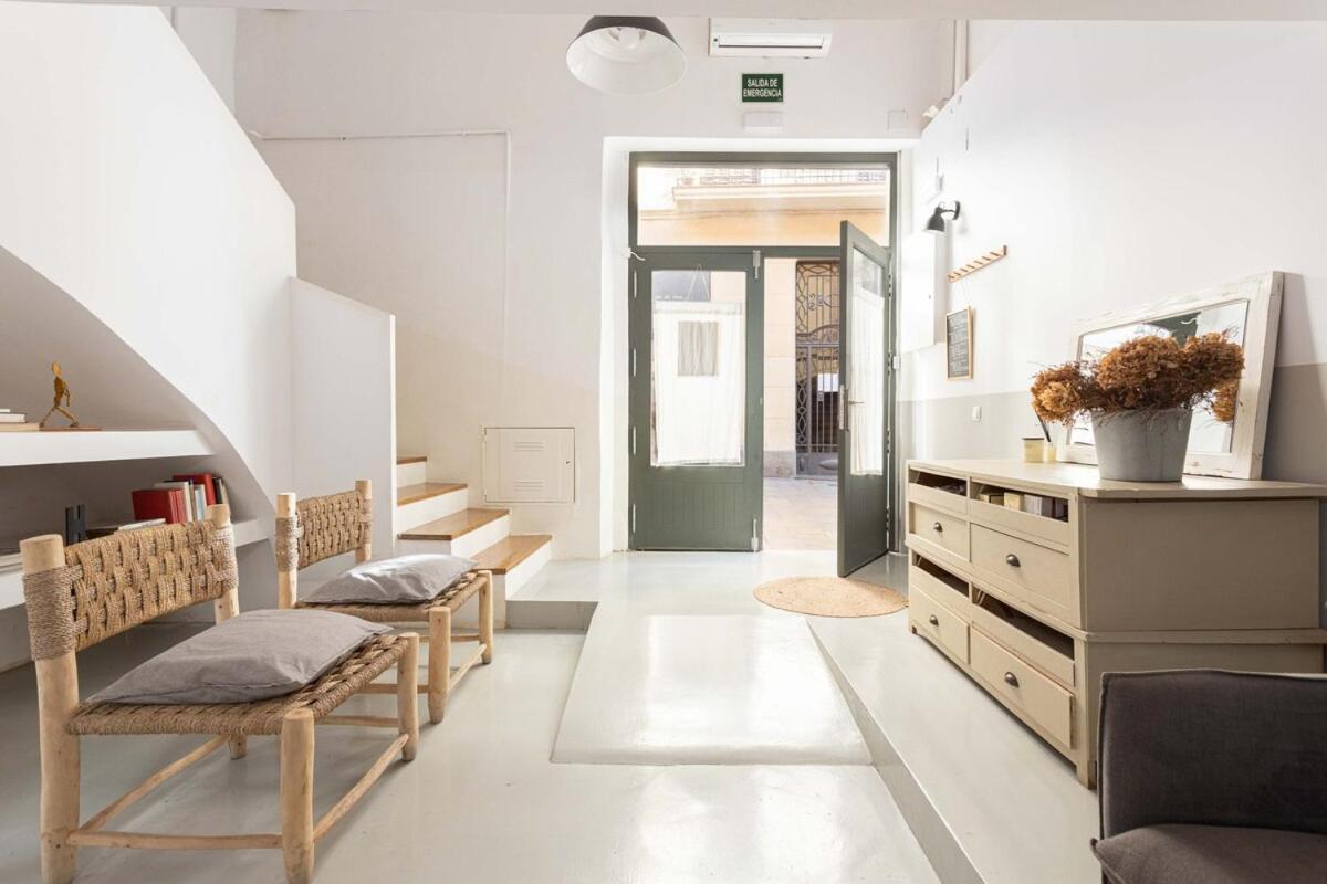 Intimate House - Heart Of Sarria Apartamento
