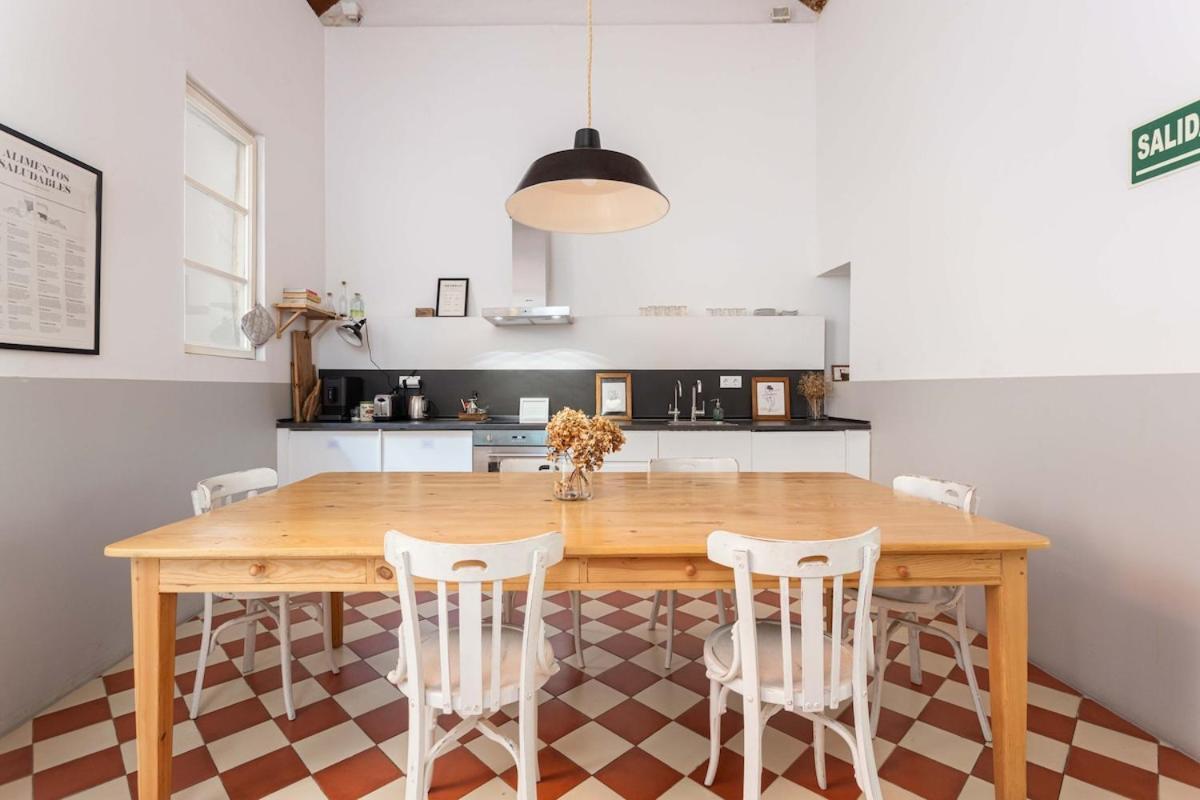 Intimate House - Heart Of Sarria Apartamento
