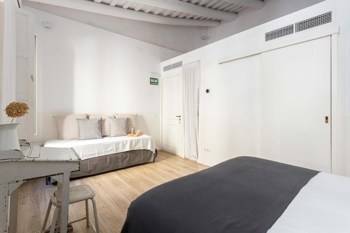 Intimate House - Heart Of Sarria Barcelona